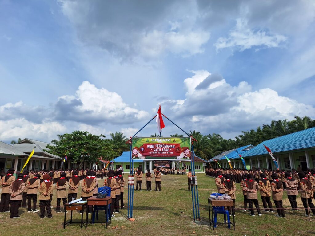 Pelantikan Bersama Pramuka Siaga dan Penggalang di Buper MTs An Najah Tebuireng 3 Berlangsung Khidmat