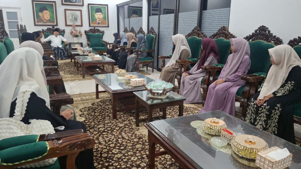 Siswa SMK IT Tebuireng 3 Jurusan TKJ Magang di Media Tebuireng